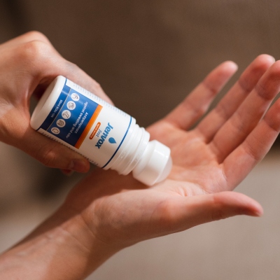 Přípravek Jenvox proti pocení rukou a dlaní